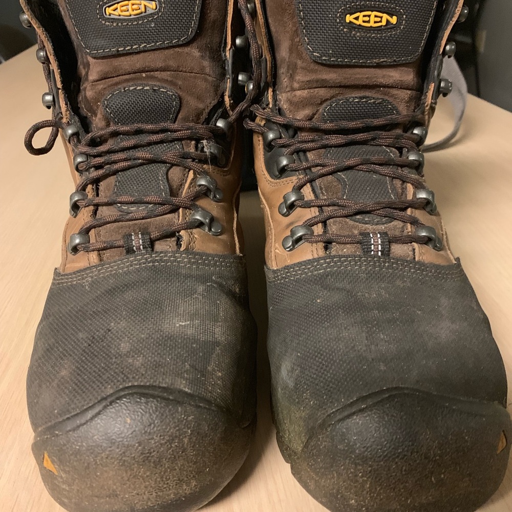 Keen Louisville 8” Steel toe w/ Internal Met Guard